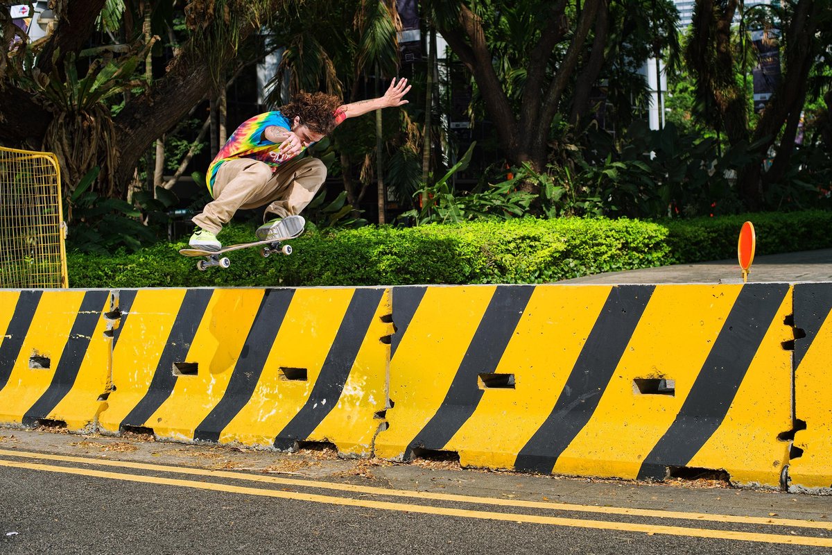 tj-rogers-switch-ollie-away-from-the-equator-singapore-hopfensperger
